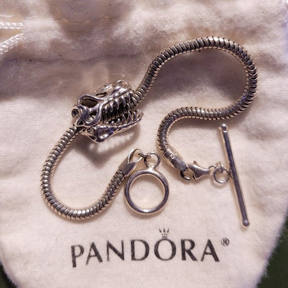 Retired and very rare sterling silver T. rex skull charm bracelet - Picture 2 of 4